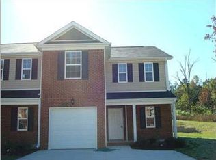 8476 Hart Ln, Ooltewah, TN 37363
