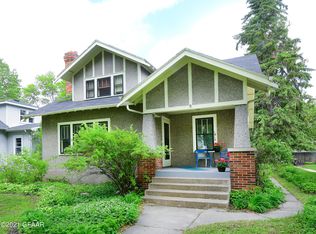 1017 Belmont Rd, Grand Forks, ND 58201