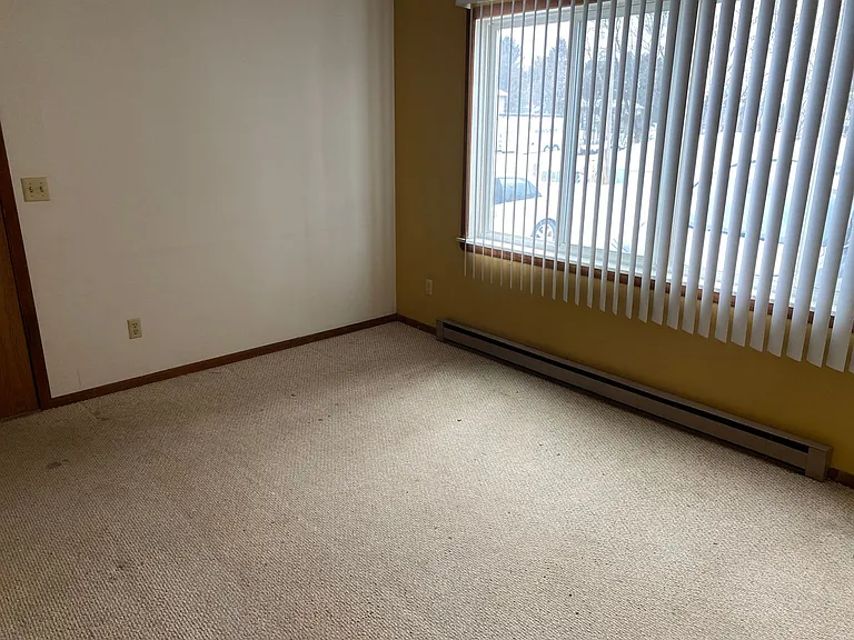 4002 E Jelinek Ave — Photo 3