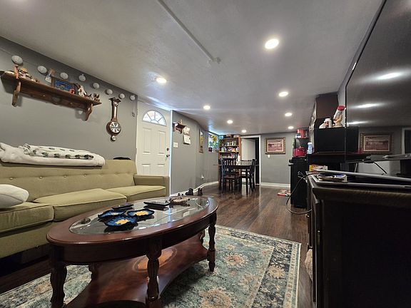 2nd image of 1251 E Browning Ave APT 1