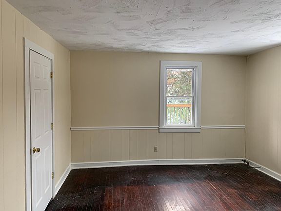 2nd image of 231 S Vine St APT B