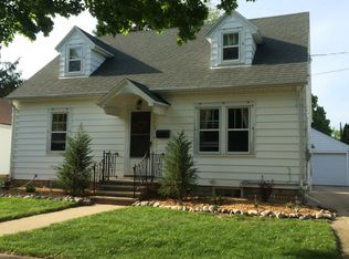 1112 W Commercial St, Appleton, WI 54914