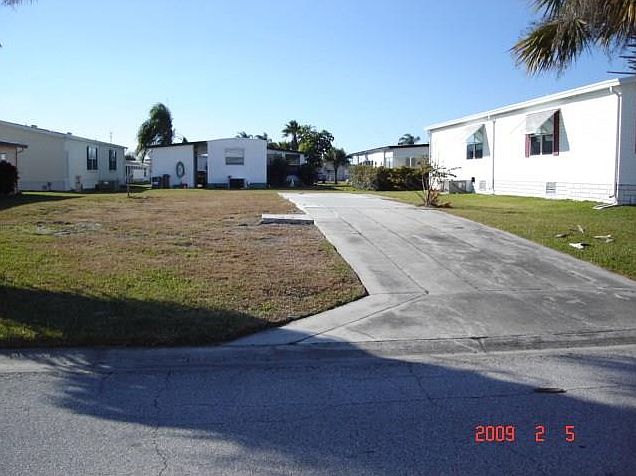 1st image of 826 Thrush Cir