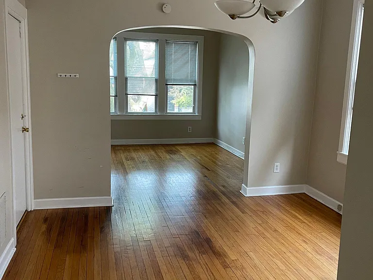 1710 N Talman Ave #2 — Photo 8