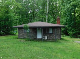 367 Pike School Rd, Markleysburg, PA 15459