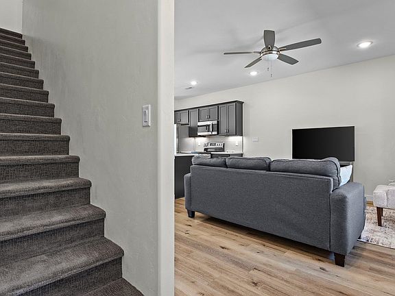 5th image of 2461 Flat Top Ln Unit C