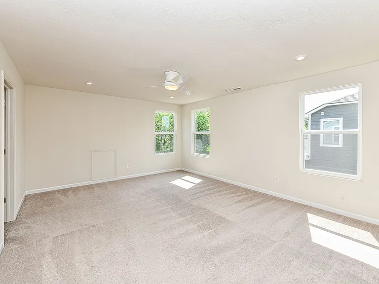 5465 Dunhaven Rd — Photo 32