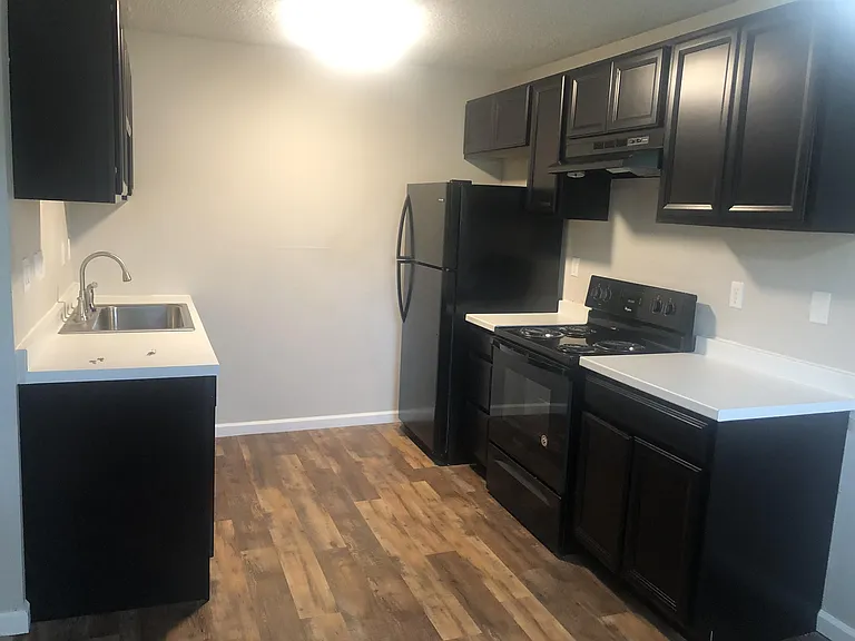 972 Gordon Smith Blvd — Photo 17