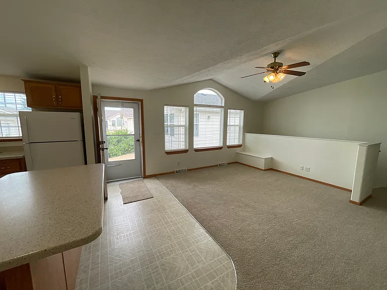 6735 W Kingsley Ave #6735 — Photo 2