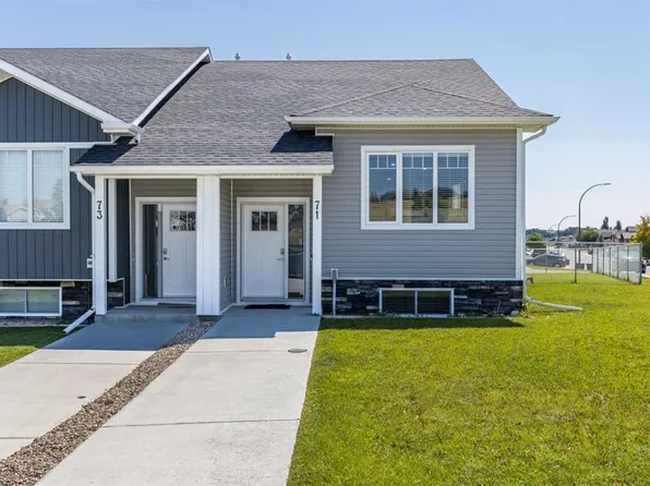71 N Ranchlands Blvd NE, Medicine Hat, AB T1C 0G1