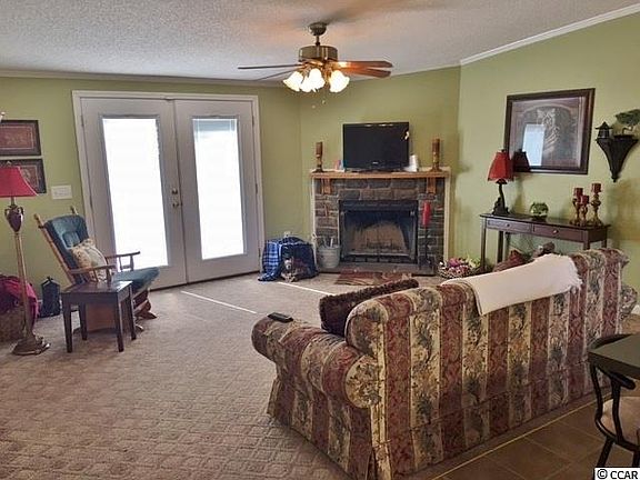 5th image of 240 Amber Ln