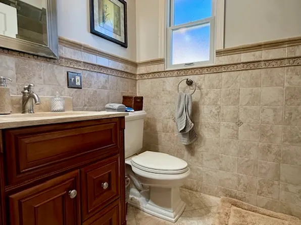 1817 Madison Place image 21 of 29