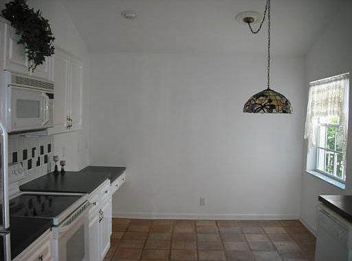 4th image of 6177 Bay Isles Dr