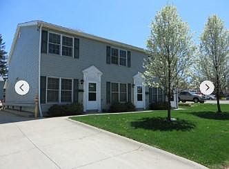 1st image of 2427 Bailey Rd