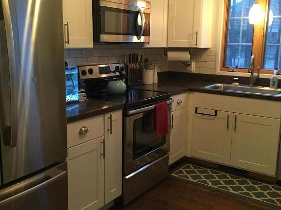 4th image of 2869 Pine St