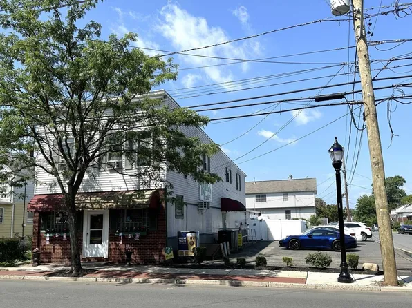 247 Washington Ave, Carteret, NJ 07008