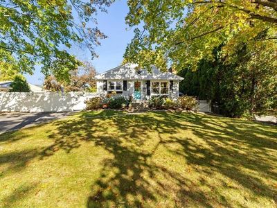 1 3rd St, Barrington, RI, 02806