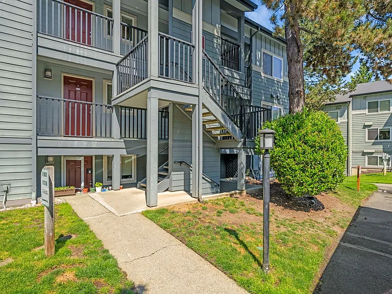 11102 NE 125th Ln #K136 — Photo 30