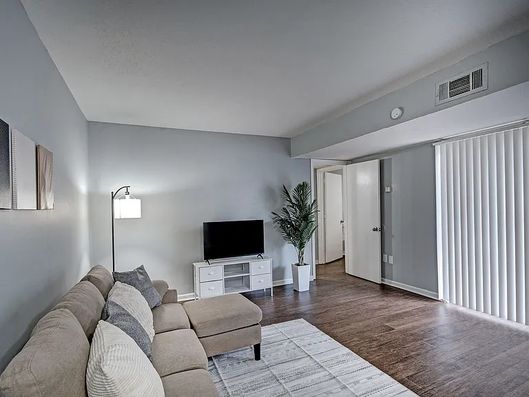 225 W McDowell Rd #K2 — Photo 3