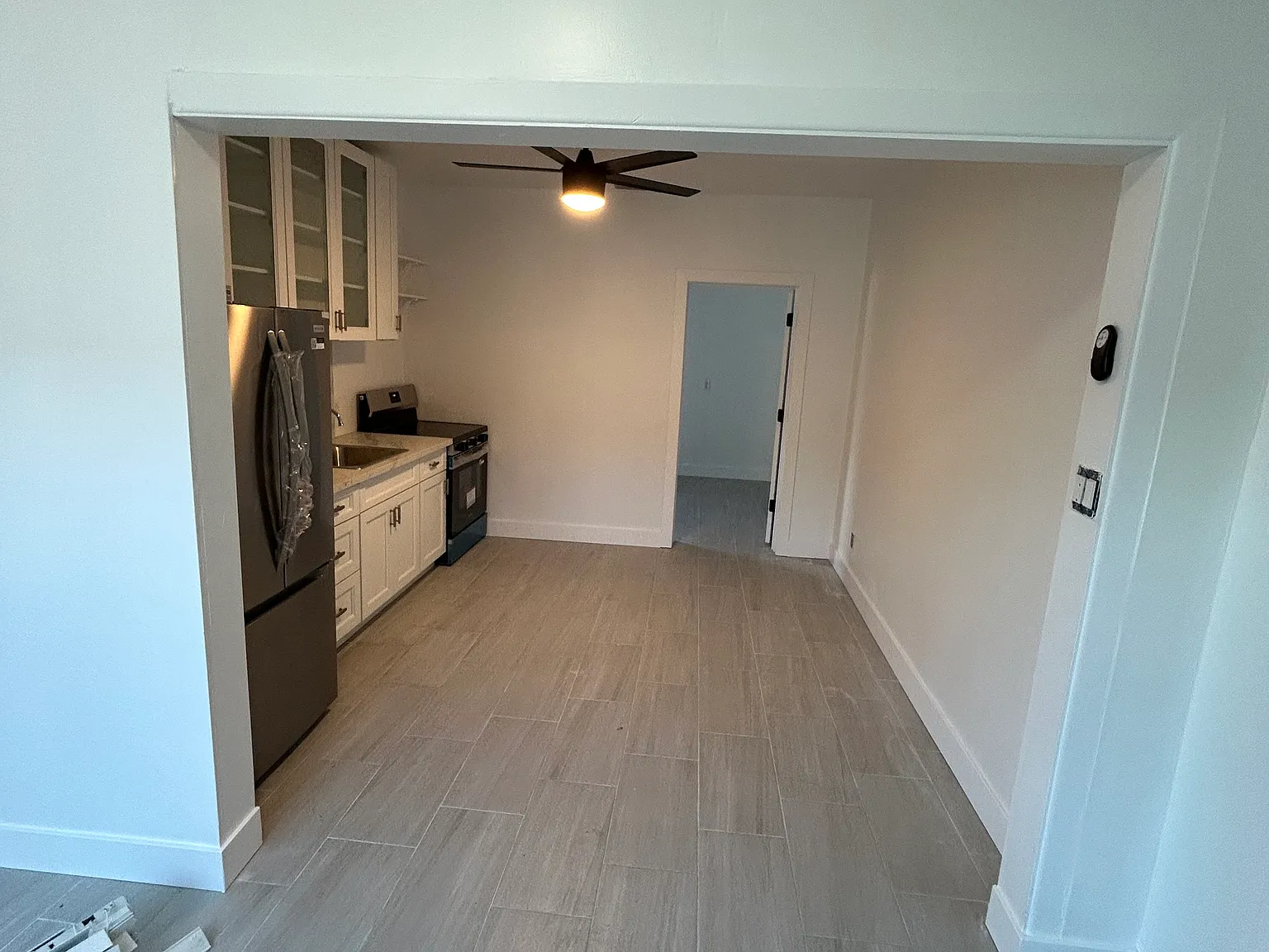 2 bed, 757 sqft, $2,400 — Photo 1