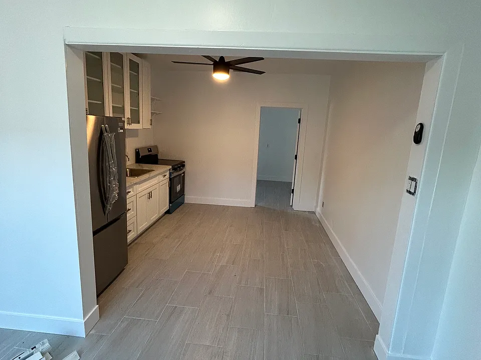 1152 NW 34th Ave #1