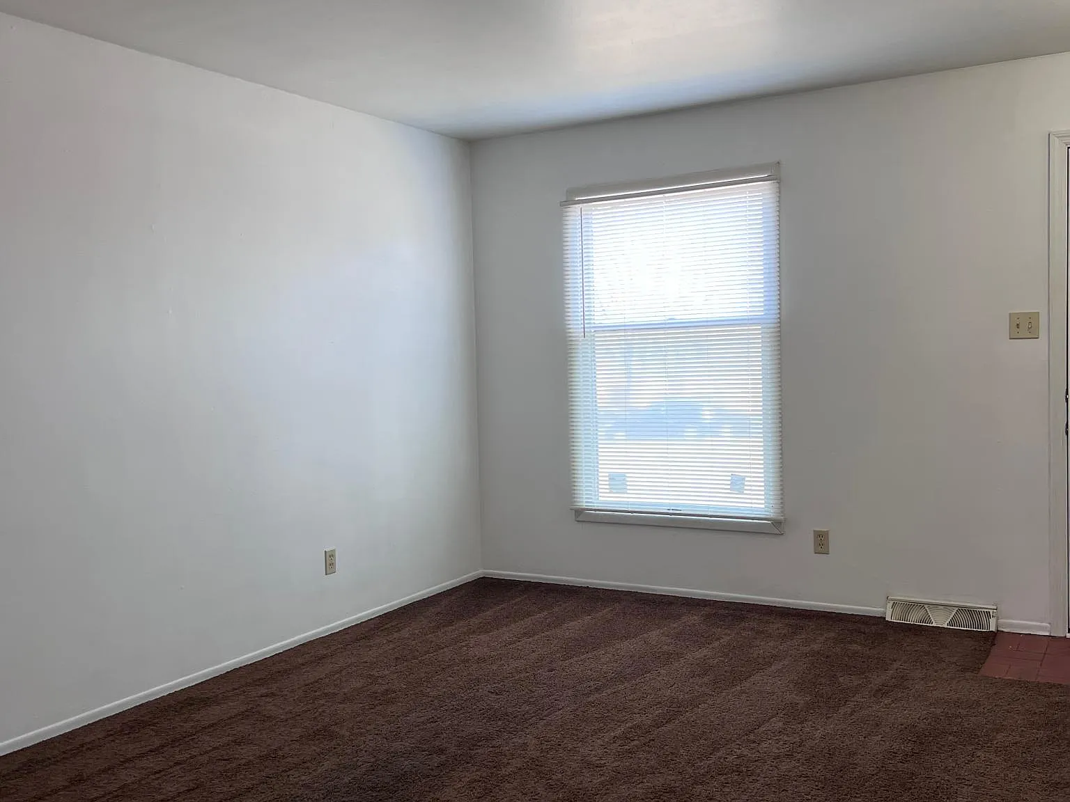 2 bed, 1.5 bath, $1,195 — Photo 4