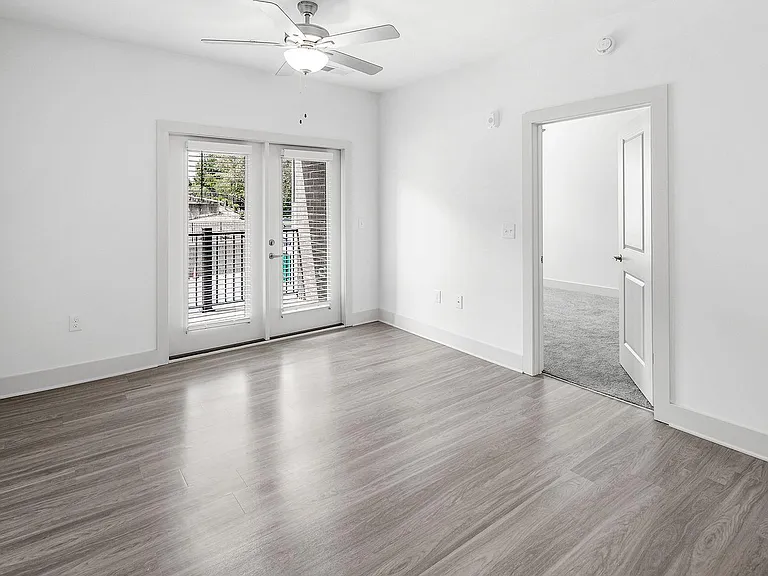 The Vandy Apartments — Photo 7