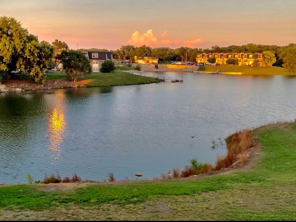 Kingston Cove