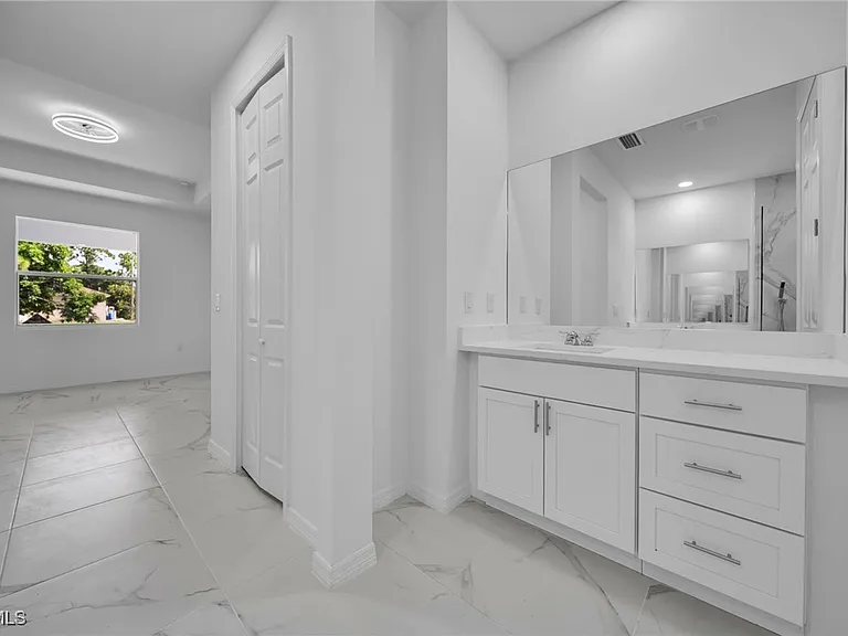 312 Harrison Dr — Photo 12