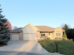 1846 Quail Ct, Sun Prairie, WI 53590