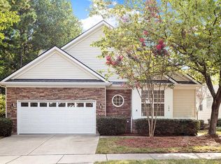104 Crystal Brook Ln, Cary, NC 27519