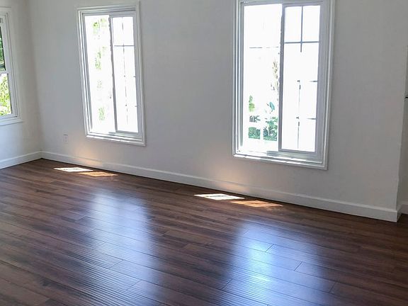 4th image of 4617-4721 Council St #4