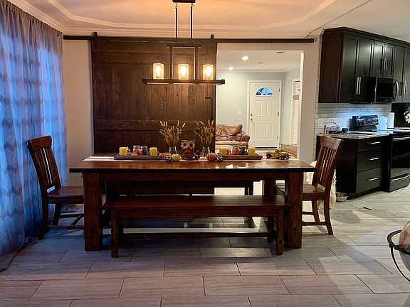 2nd image of 1729 Alder Dr