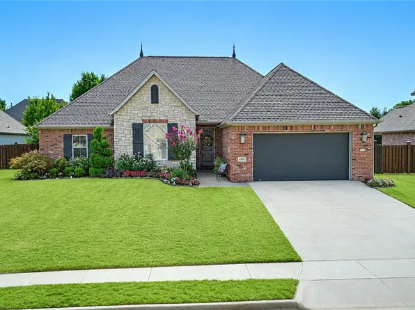 6505 S 36th St, Rogers, AR 72758