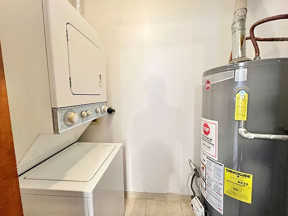 5th image of 2521 Eubank Blvd NE APT C