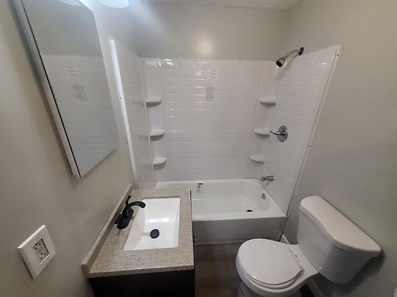 3rd image of 328 N Franklin St Lot 19
