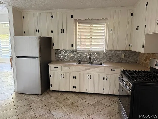 2 bed, 1.5 bath, 1446 sqft, $1,200 — Photo 2