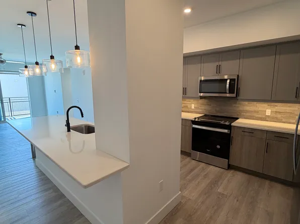 137 NW 30th St #B2, Miami, FL 33127