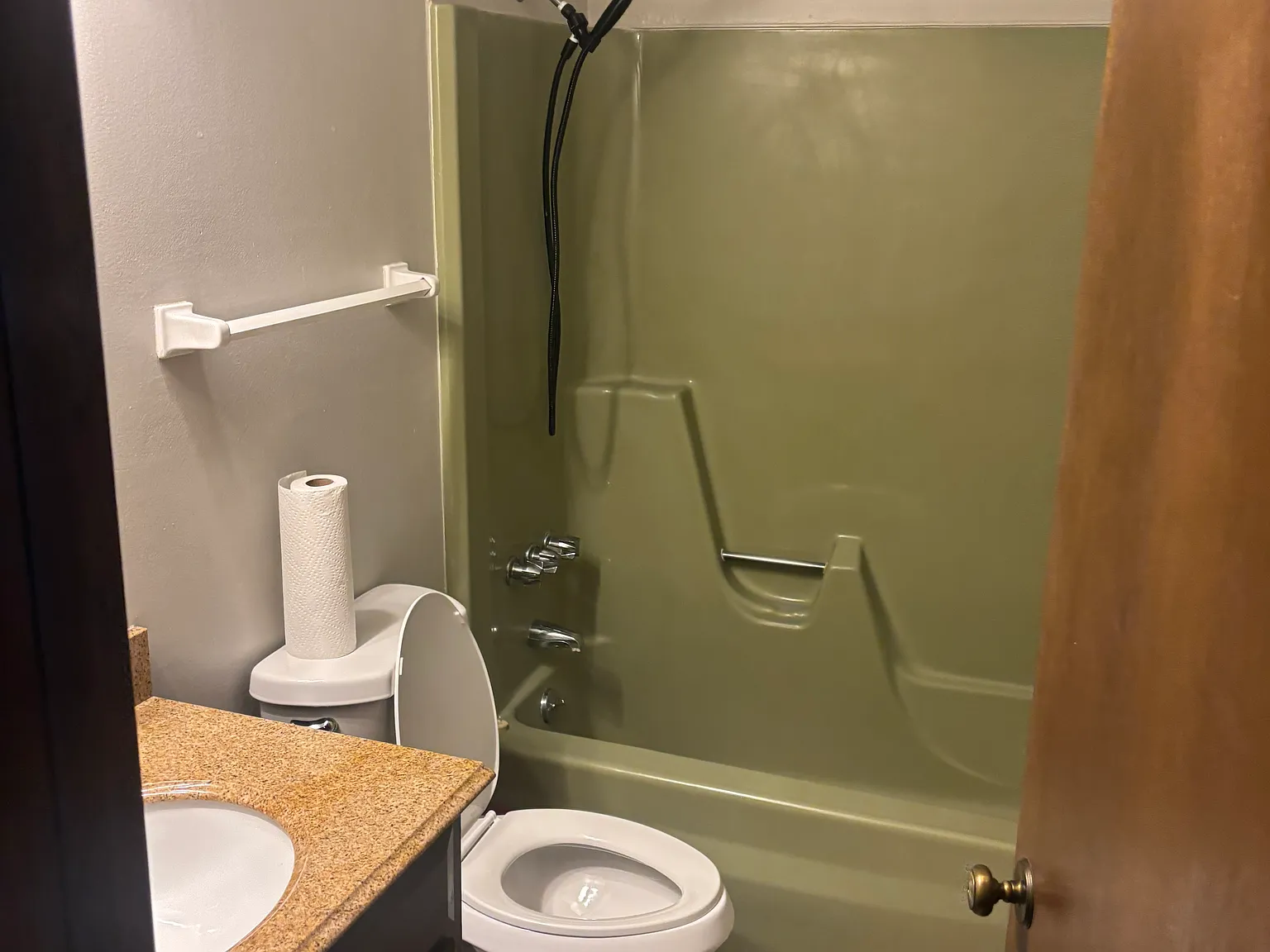 2 bed, 1.5 bath, 950 sqft, $1,700 — Photo 4