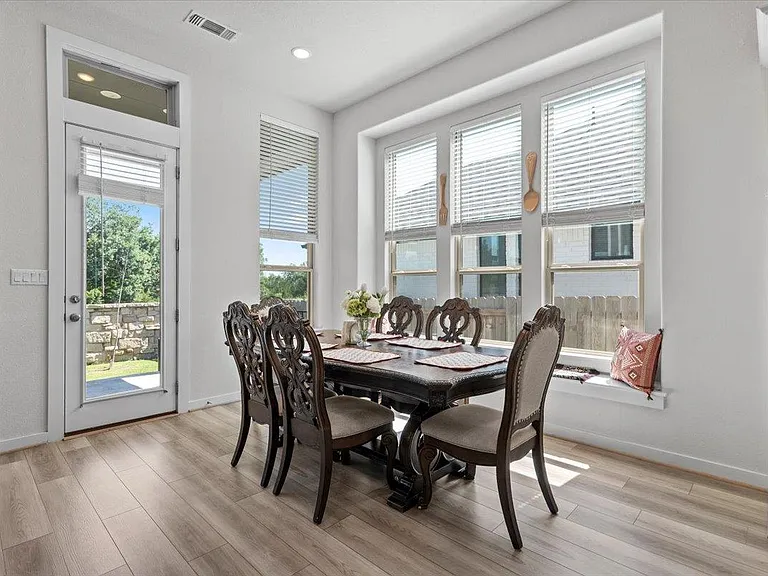 1812 David Ezra St — Photo 12