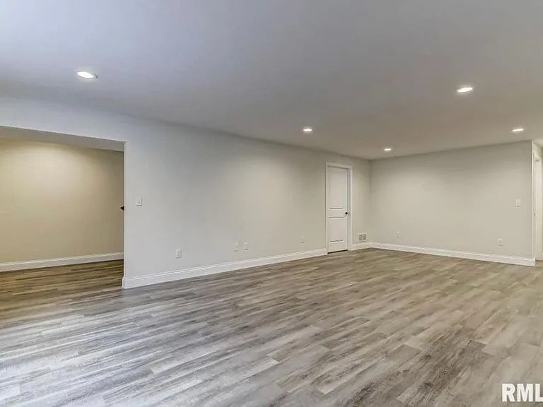 1811 Spartan Dr — Photo 26
