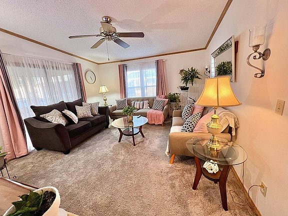 5th image of 1717 Conifer Ave #10