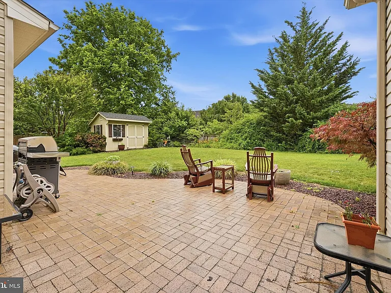 11406 Rolling Green Pl — Photo 49