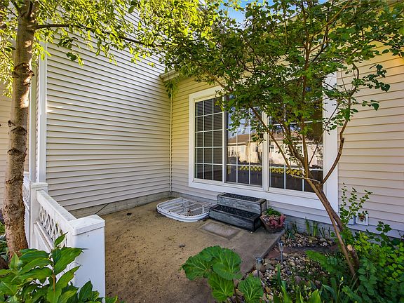 3rd image of 3920 Waterview Ct SW #3