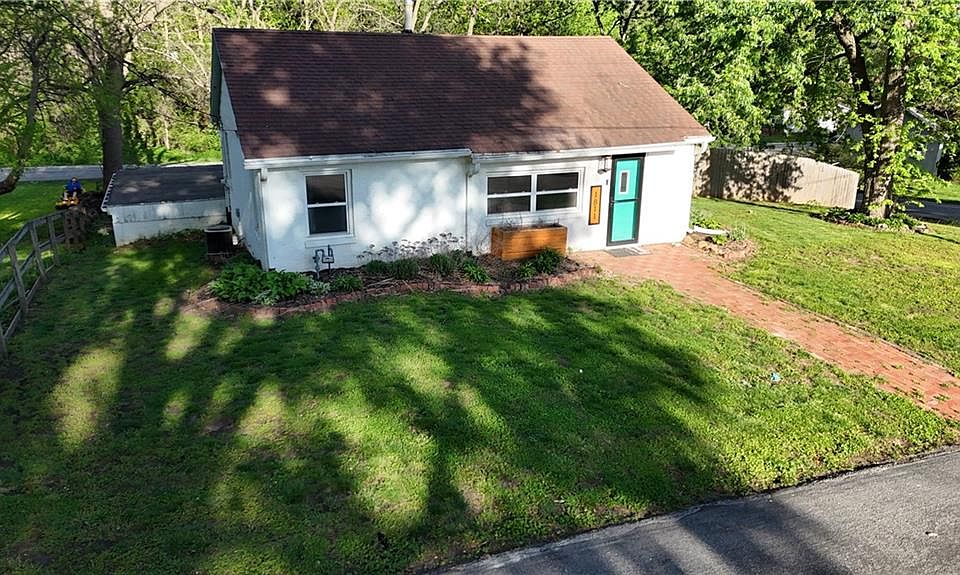 1st image of 1811 Brenda Dr
