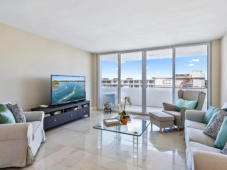 2773 S Ocean Blvd #517