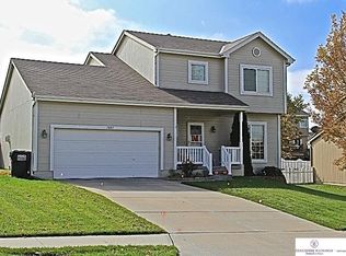 1003 Gold Coast Rd, Papillion, NE 68046