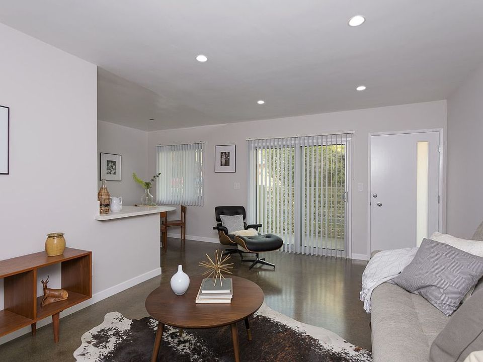 1st image of 780 E Villa St #1