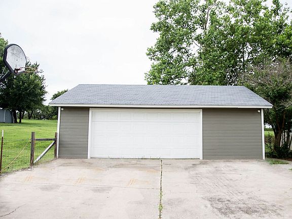 3rd image of 13900 SE 126th St