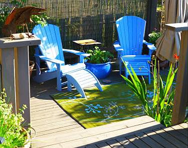 One of 3 sunny decks